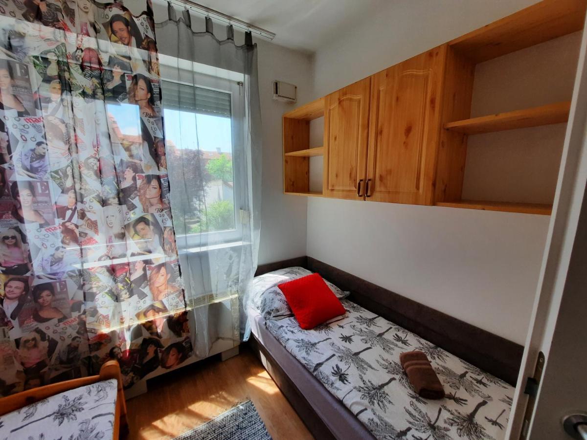 Crazy Frog Gambrinusz Ii. Apartment Hajduszoboszlo Exterior photo